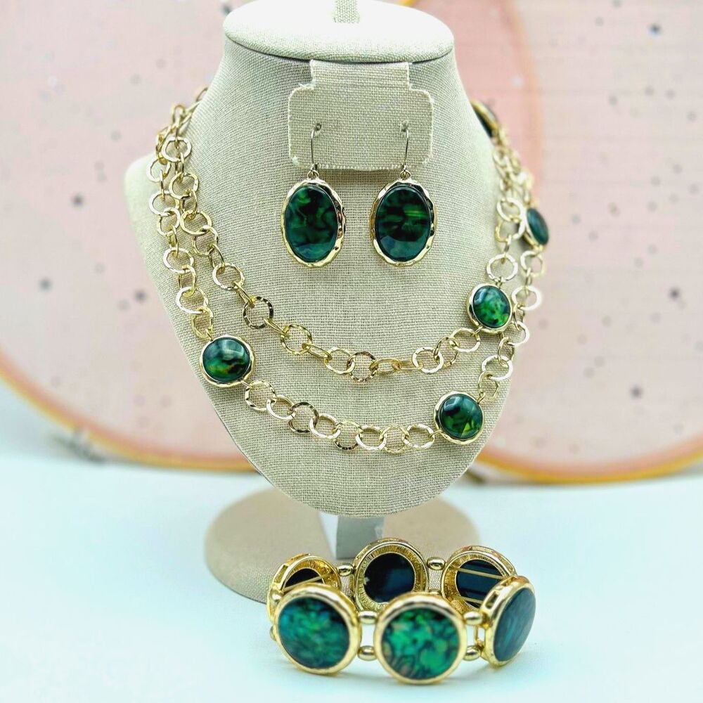 Vintage Monet Gold Tone Green Cabochon 3pc Set Necklace Earrings Bracelet